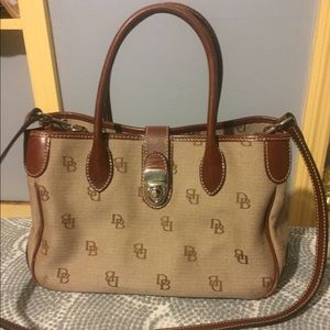 Dooney & Bourke